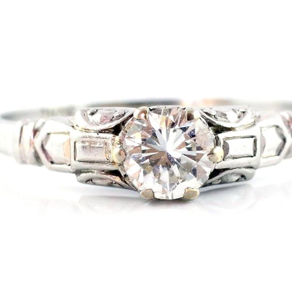 Vintage Antique Platinum Natural Diamond Art Deco Solitaire Engagement Ring